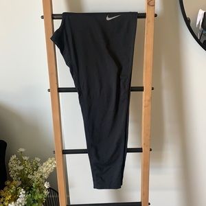 Nike Dri-Fit legging- plus size 2x